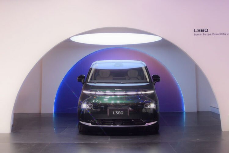 Geely L380