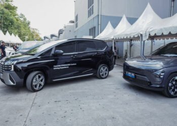 Hyundai Stargazer Cartenz