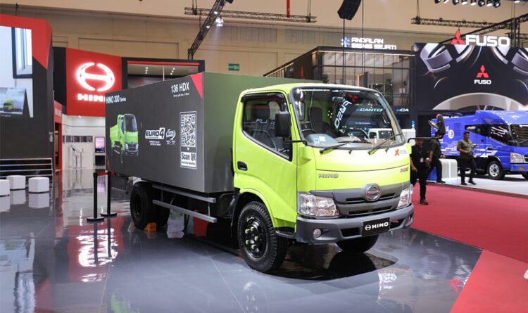 hino 300 series