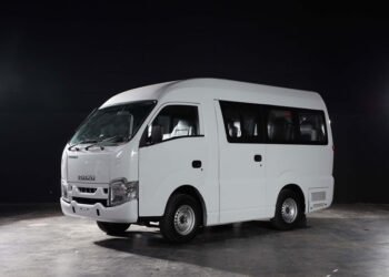 Isuzu Traga Bus