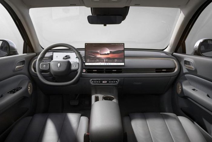 ORA 5 interior