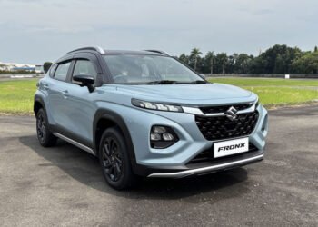 Mobil terbaik 2025 Suzuki Fronx