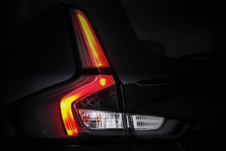 Suzuki New XL7 HYBRID ALPHA KURO