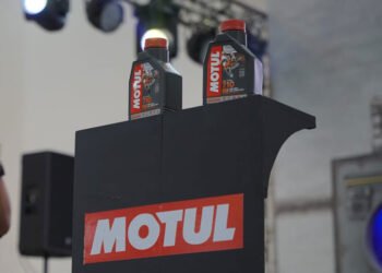 Oli motor 2 tak Motul 710 2T