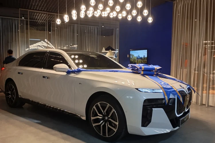 BMW Astra Pluit Retail.Next