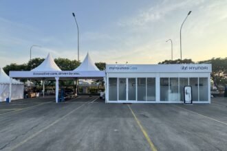 Hyundai Before Service Booth Cikampek