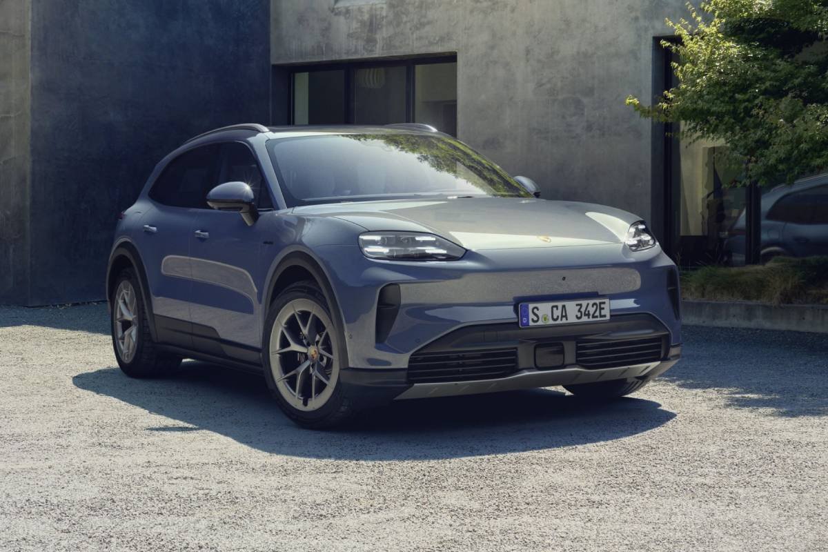 Porsche Cayenne S Electric