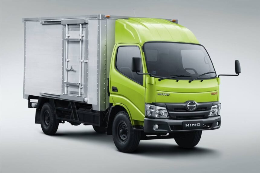 Hino 300 Series 115 SD