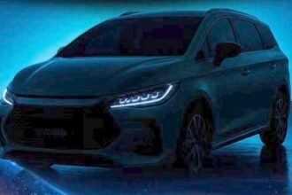 BYD M6 PHEV