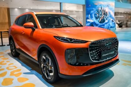 Lepas L6 PHEV