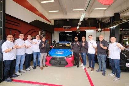 GR Garage Auto2000 Racing Team