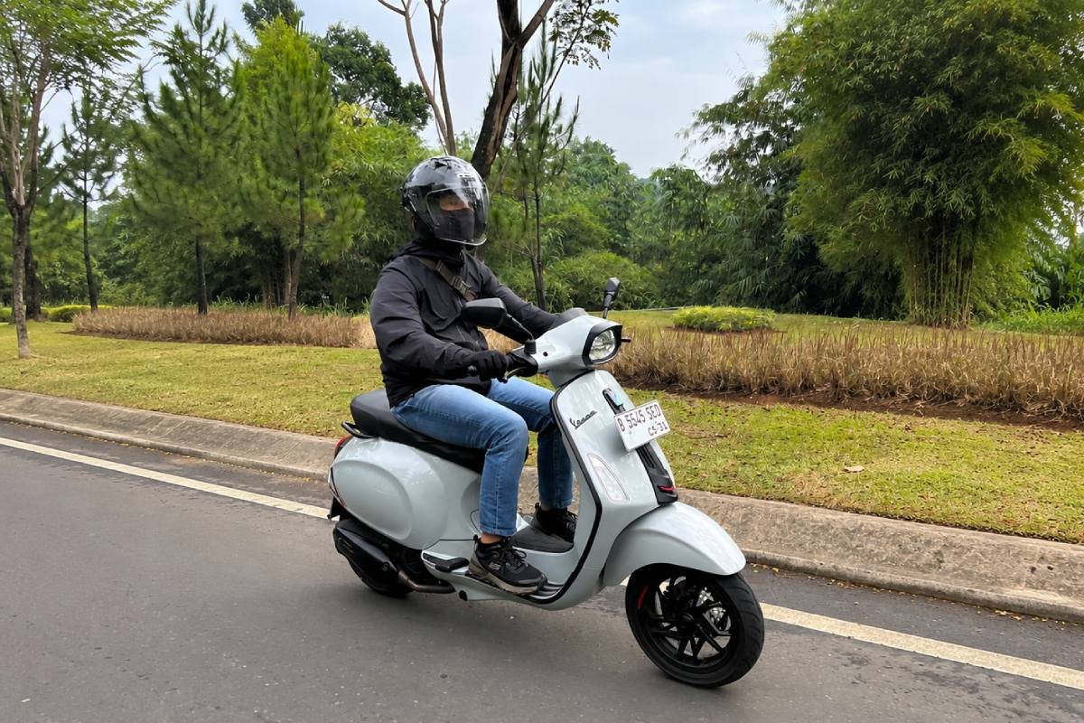 Vespa Sprint S 180