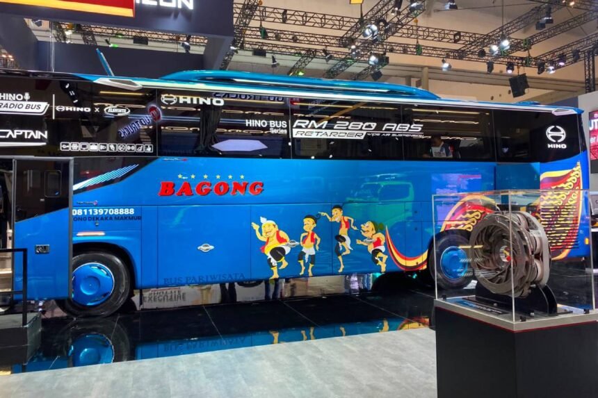 Hino Bus RM 280 ABS Retarder