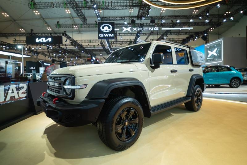 GWM Tank 300 Diesel Sand Beige
