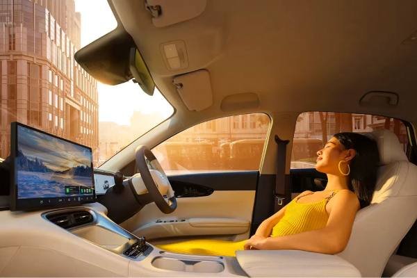 Geely EX2 interior